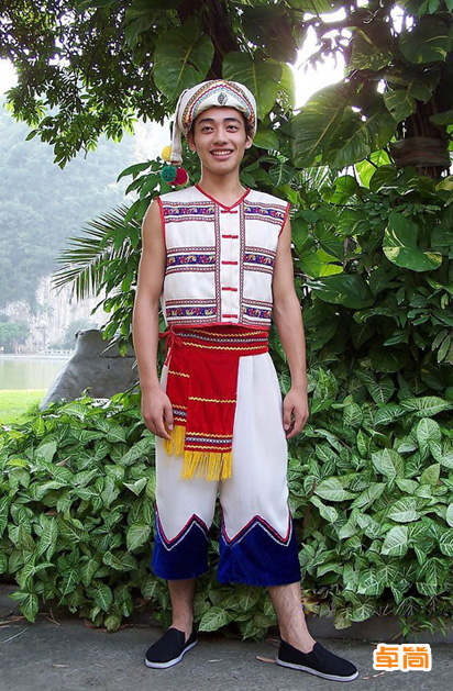 南丹白褲瑤服飾定制