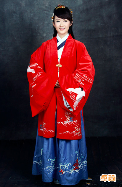 女式直裾深衣漢服定制