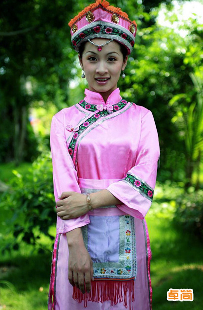 仡佬族服飾定制