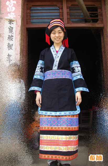仡佬族服飾定制