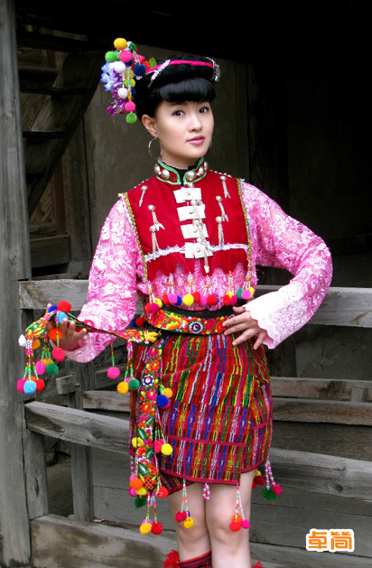 阿昌族服飾定制