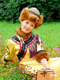 鄂倫春族服飾定制