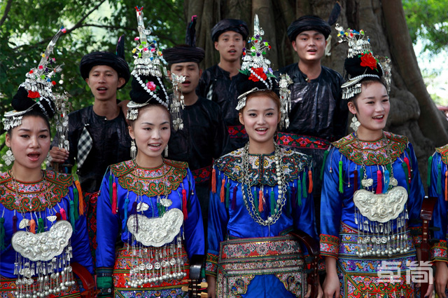 印象藍(lán)的侗族服飾