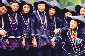 黑衣壯服飾與交際娛樂