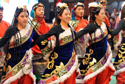 藏歷新年里多彩的西藏女性服飾