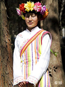 獨龍族服飾定制