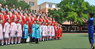 【吉林】卓簡少數(shù)民族服飾 只愿給孩子不一樣的童年