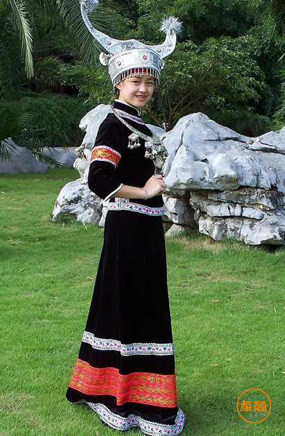 廣西苗族服飾定制