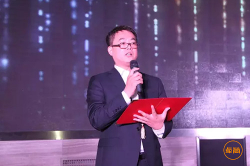卓簡民族服飾,新皇帝的新裝,杭州灣信息港,2016年年會